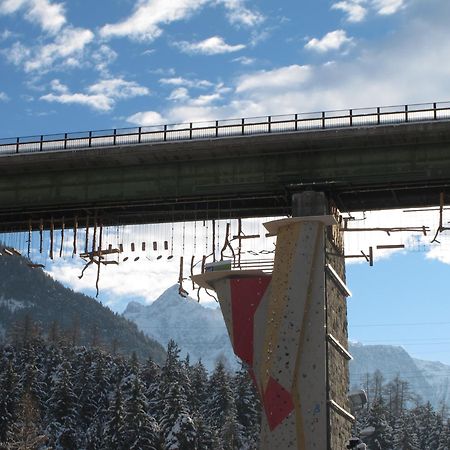 AREA 47 - Tirol Hotel Ötztal-Bahnhof Kültér fotó
