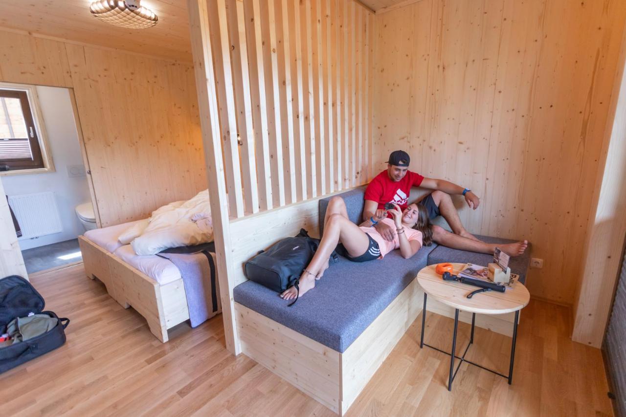 AREA 47 - Tirol Hotel Ötztal-Bahnhof Kültér fotó