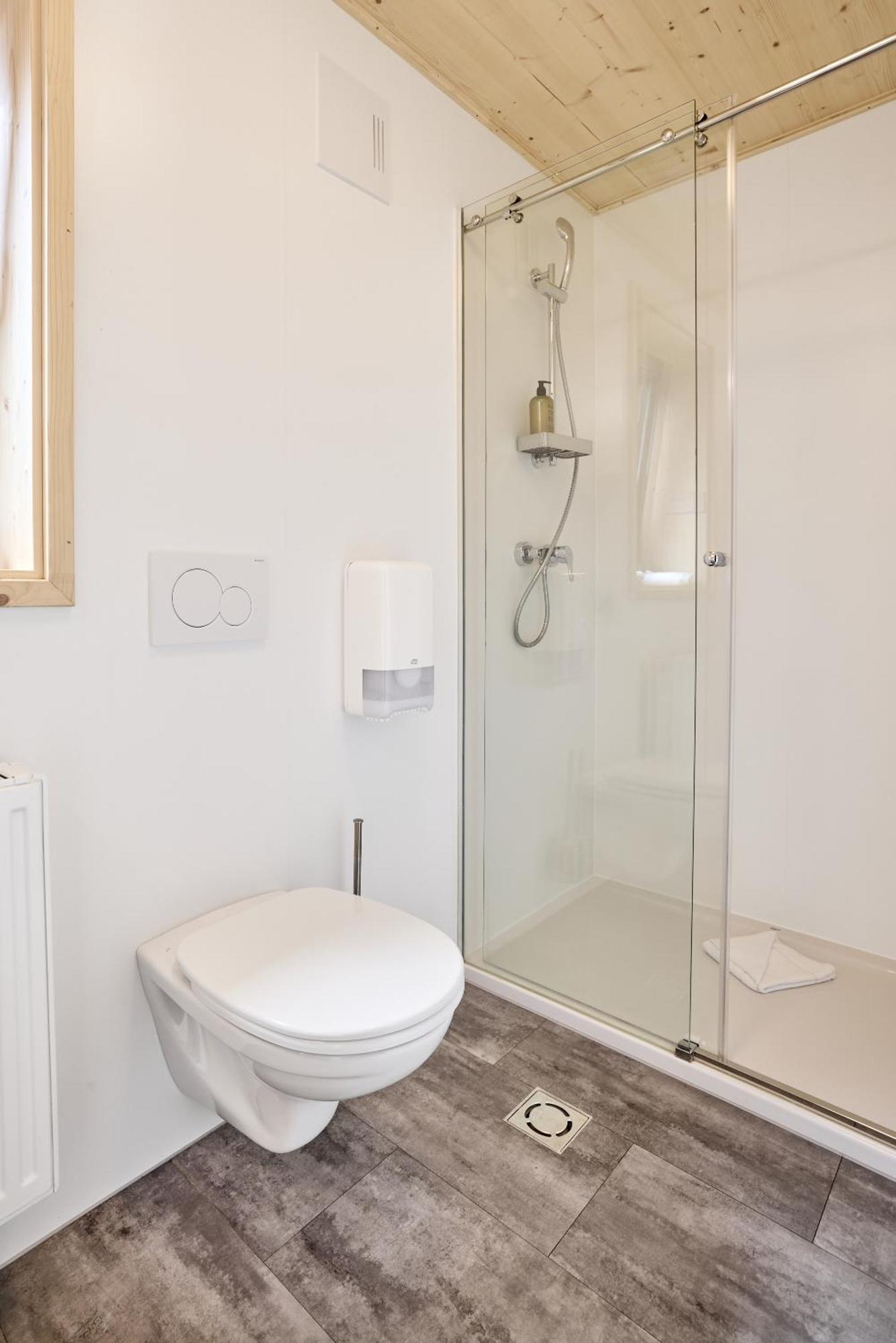 AREA 47 - Tirol Hotel Ötztal-Bahnhof Kültér fotó