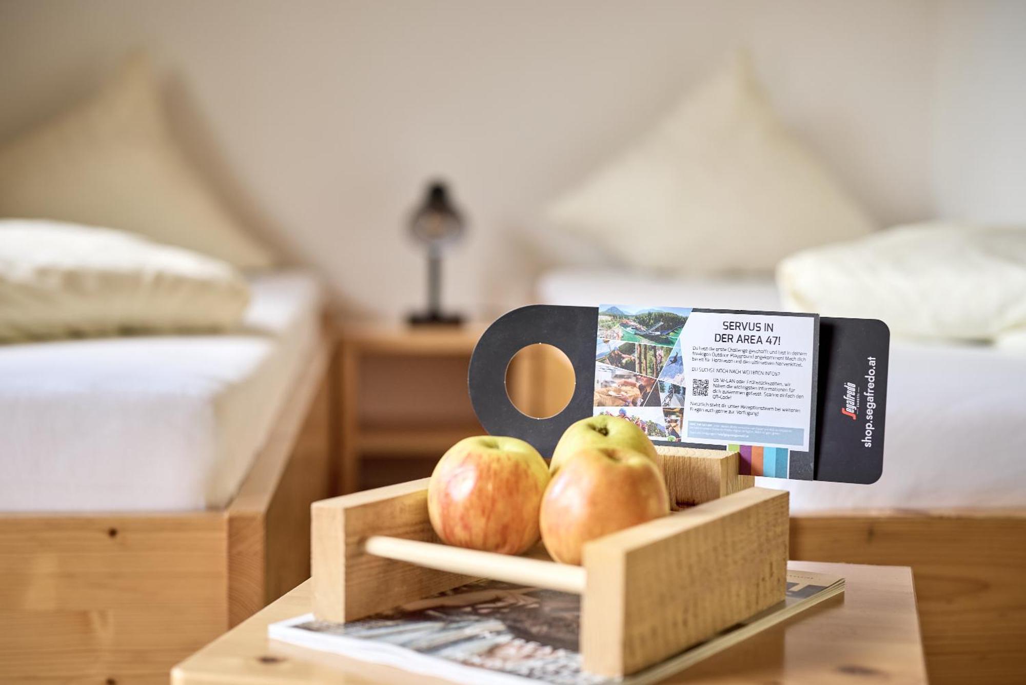 AREA 47 - Tirol Hotel Ötztal-Bahnhof Kültér fotó